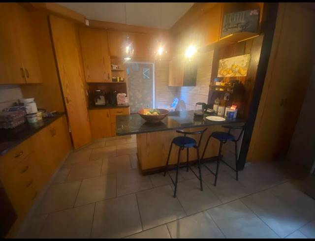 4 BEDROOM HOUSE FOR SALE IN GHOLFSIG